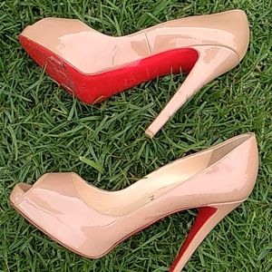 Red Bottoms 39 - USA 7